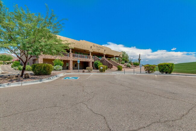 Building Photo - 3644 N Sagewood Cir