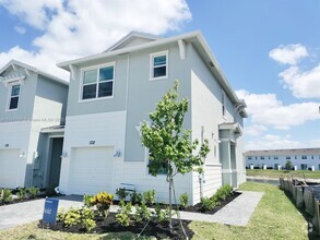 Building Photo - 532 Rivergrass St