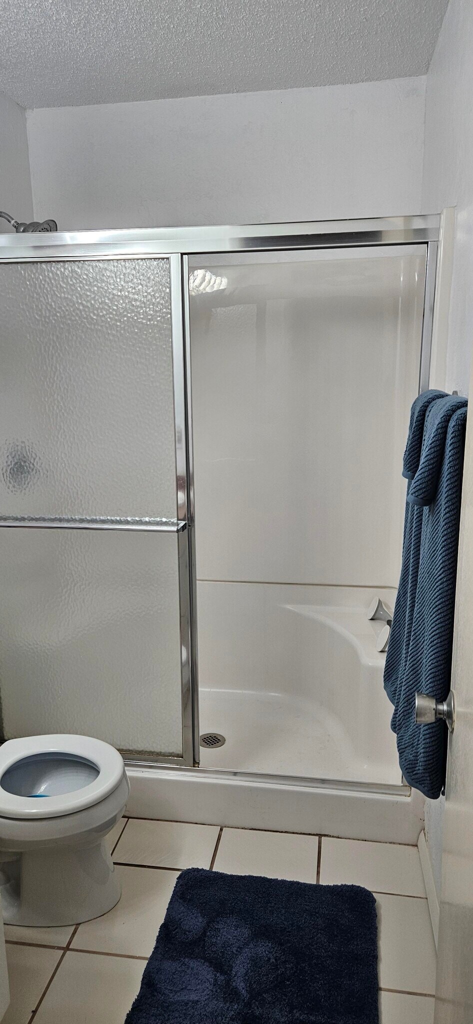 Building Photo - 6215 Green View Cir