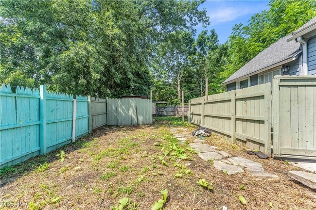 Building Photo - 3150 W 46th St