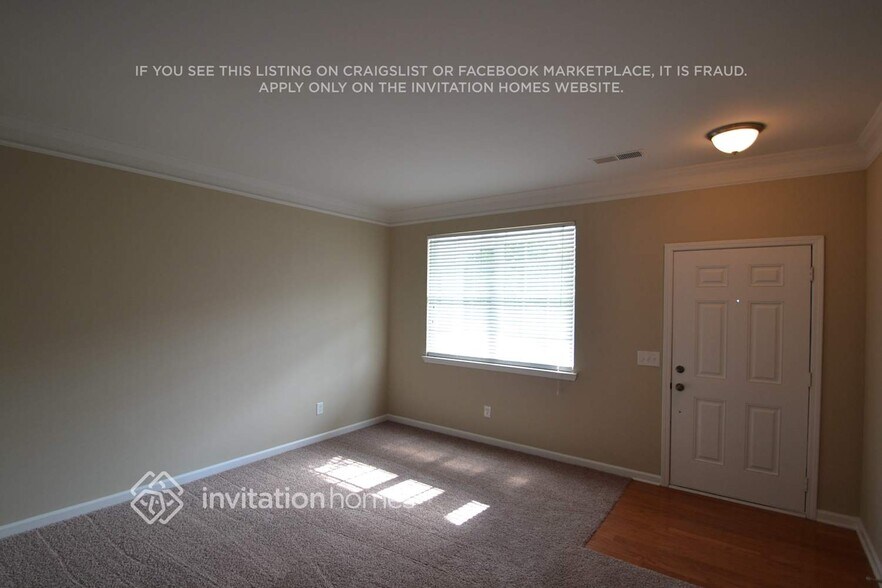 Building Photo - 2575 Meadow Trace Dr