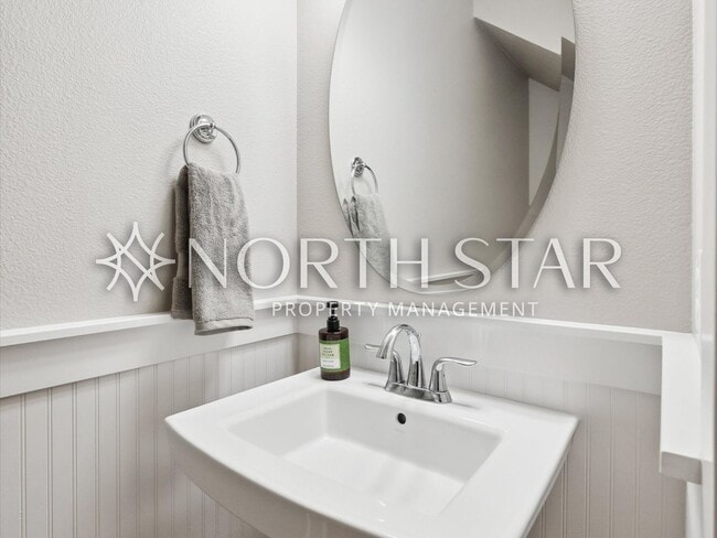 Building Photo - Exceptional Custom Home with Fully Appointed ADU in Prime John’s Landing Location