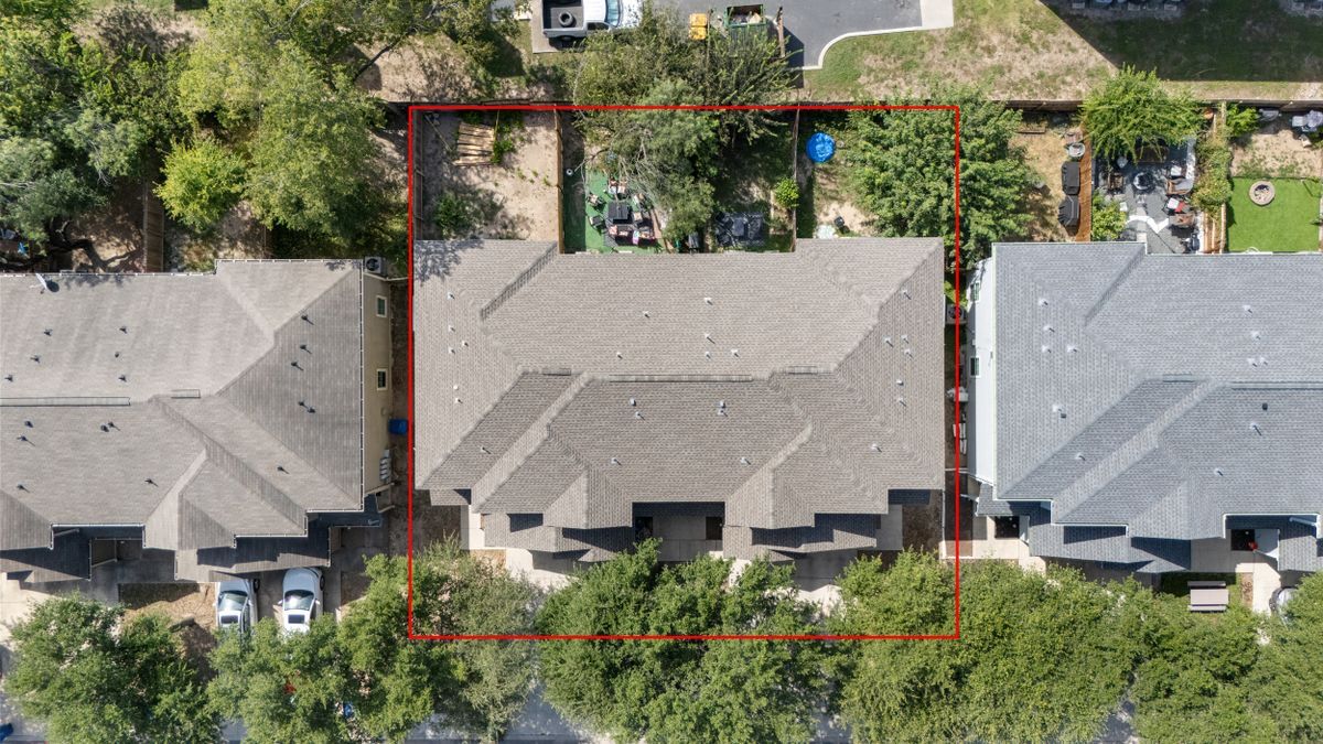 Building Photo - 7807 Kingsbury Wood