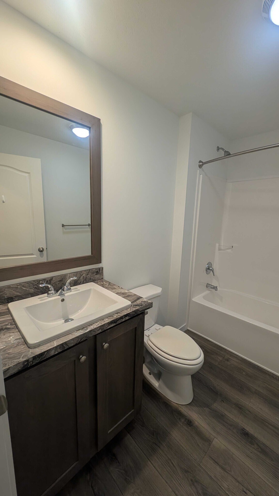 Building Photo - 9383 Evergreen Dr