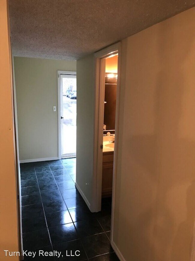 Building Photo - 177 Old Montgomery Hwy