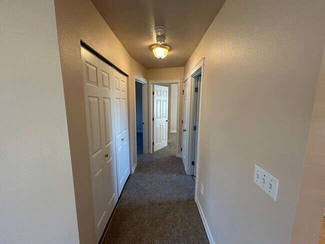 Building Photo - Brand New 2 Bd 1 Ba, 2 Gar Garage in the h...