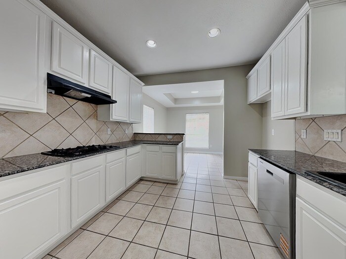 Building Photo - 15535 Downford Dr