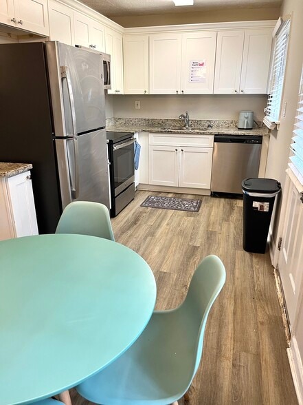 Building Photo - 3169 Bluebird Ln