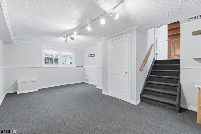 Building Photo - 30 Arden Rd