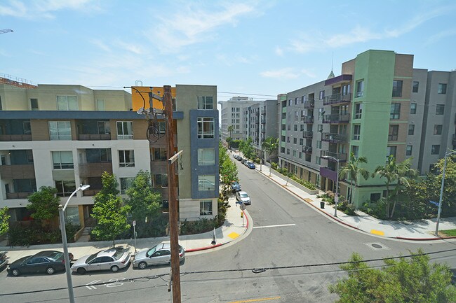Building Photo - 6735 Yucca St