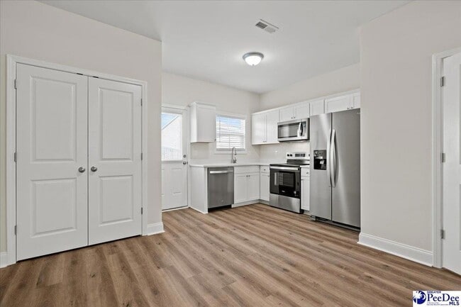 Building Photo - 1430 Alligator Rd