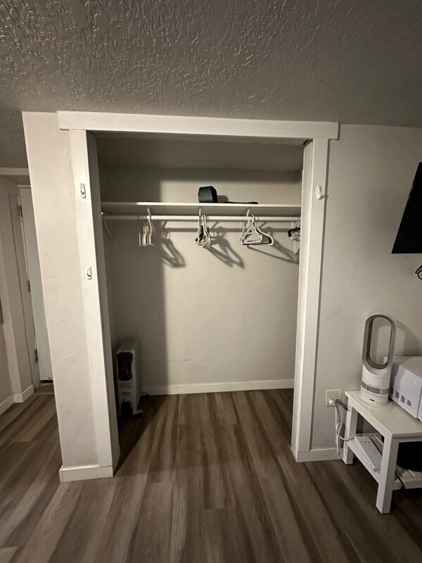Building Photo - 565 E 300 N