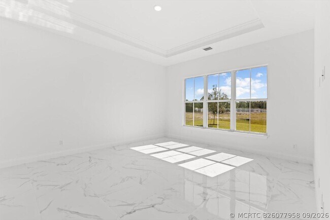 Building Photo - 10264 Field Flower Trl