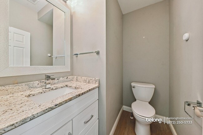 Building Photo - 1123 Estes Ct