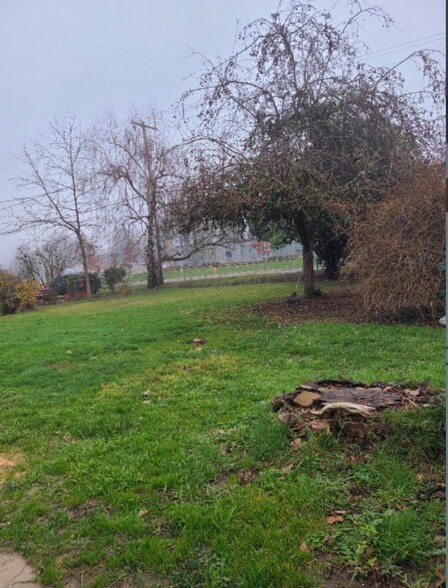 Building Photo - 20025 SW Farmington Rd