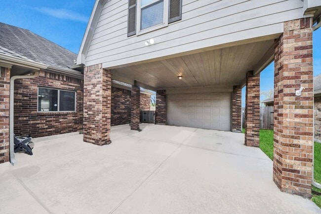 Building Photo - 2009 Amado Ln