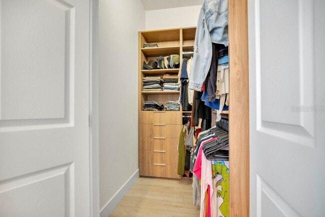 Building Photo - 1550 Lake Baldwin Ln