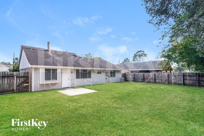 Building Photo - 13526 Hampton Falls Dr