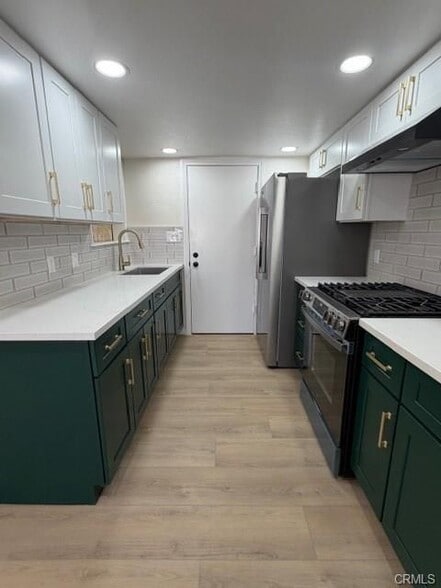 Building Photo - 2059 Shasta St