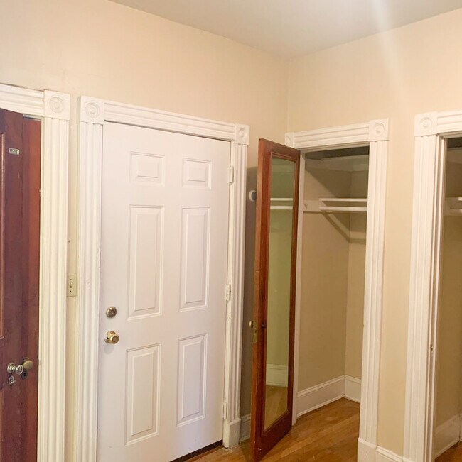 Building Photo - 2315 N Charles St