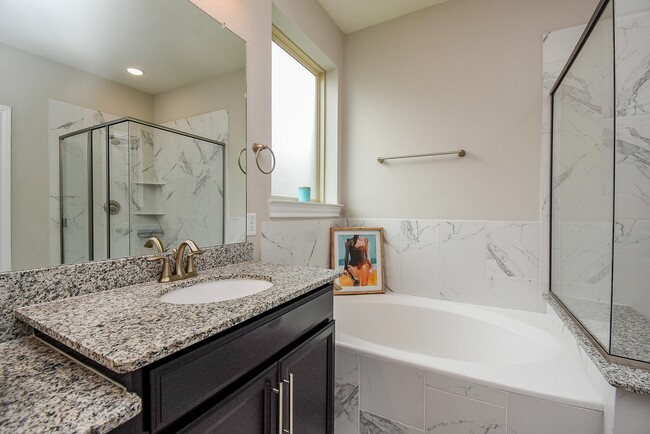 Building Photo - 24918 Meadowthorn Crest Ln