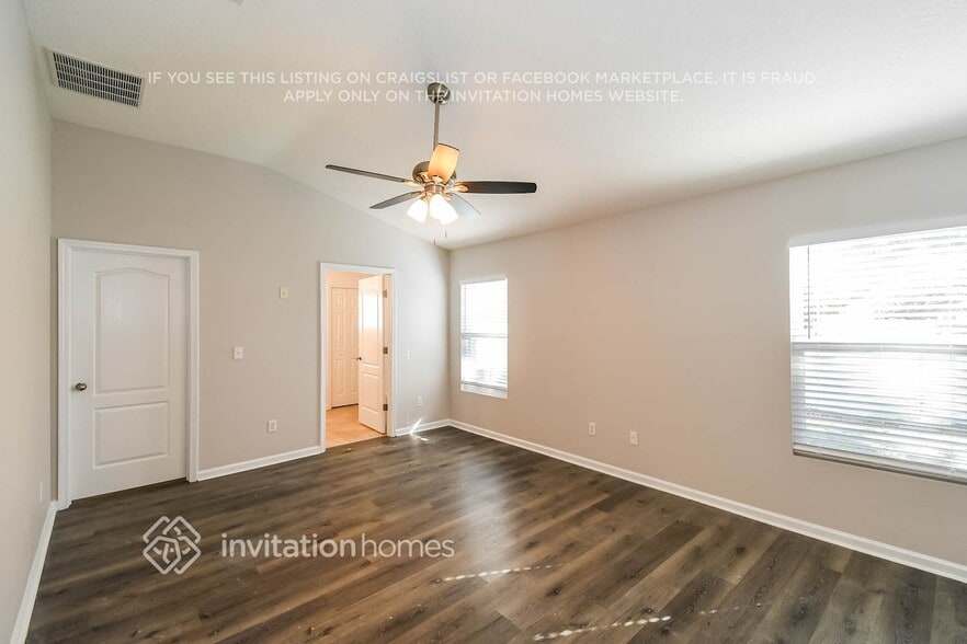 Building Photo - 153 Summer Point Dr