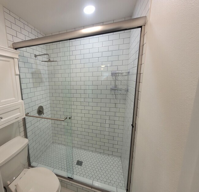 Building Photo - 10332 Caminito Aralia