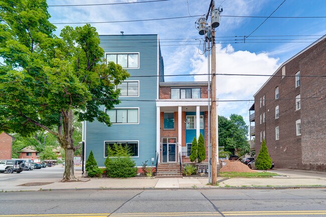 Primary Photo - 59 Dixwell Ave