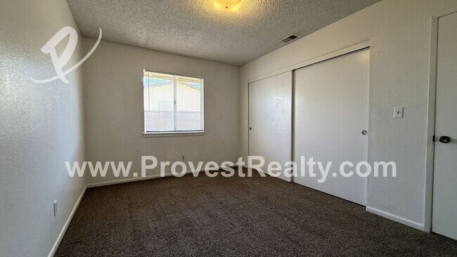 Building Photo - 12780 Redwing Rd