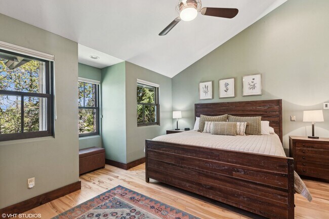 Building Photo - Charming 4 bedroom Home in Whitefish on 3 Acres