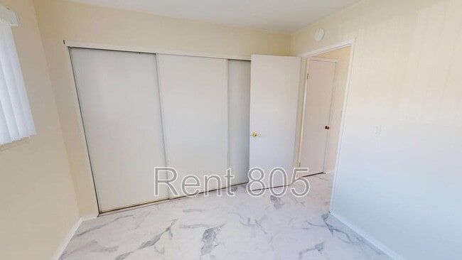 Building Photo - 2585 Anchor Ave