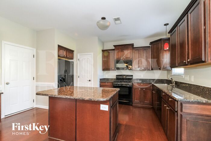 Building Photo - 4585 Deighton Ct