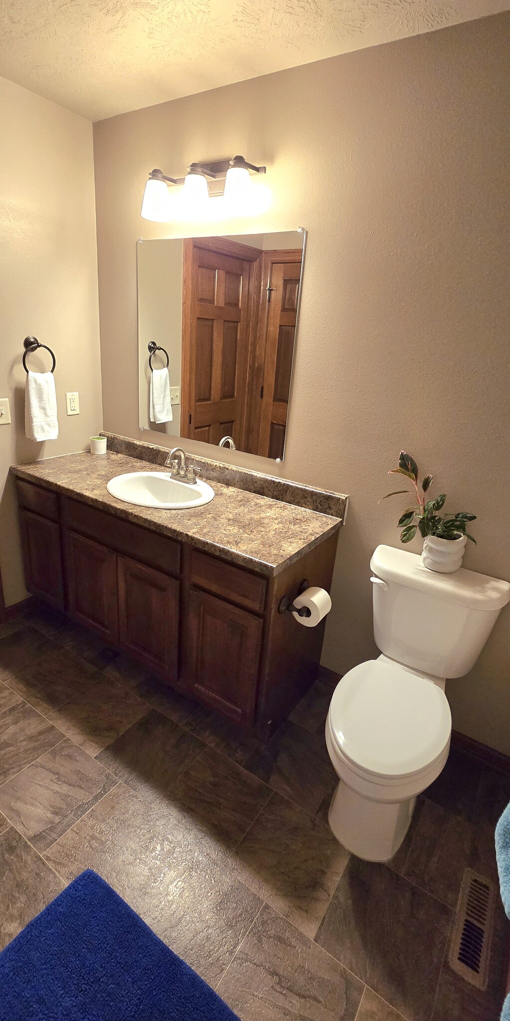 Ensuite Master, View 2 - 8413 W 53rd St