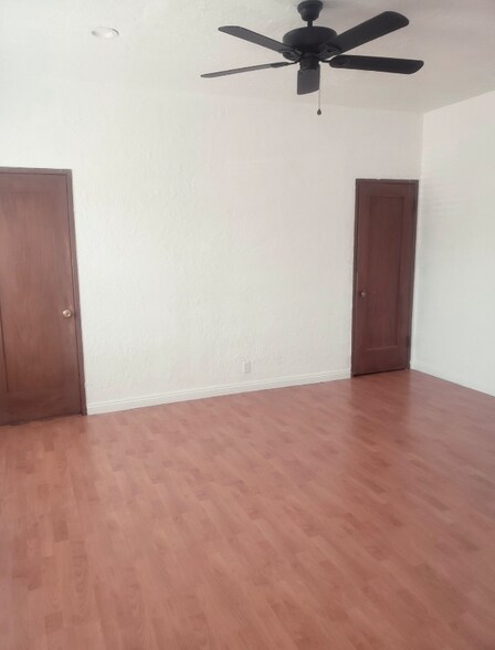Building Photo - 216 E Valencia Ave