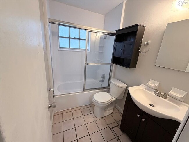 Building Photo - 3014 Reiter Dr