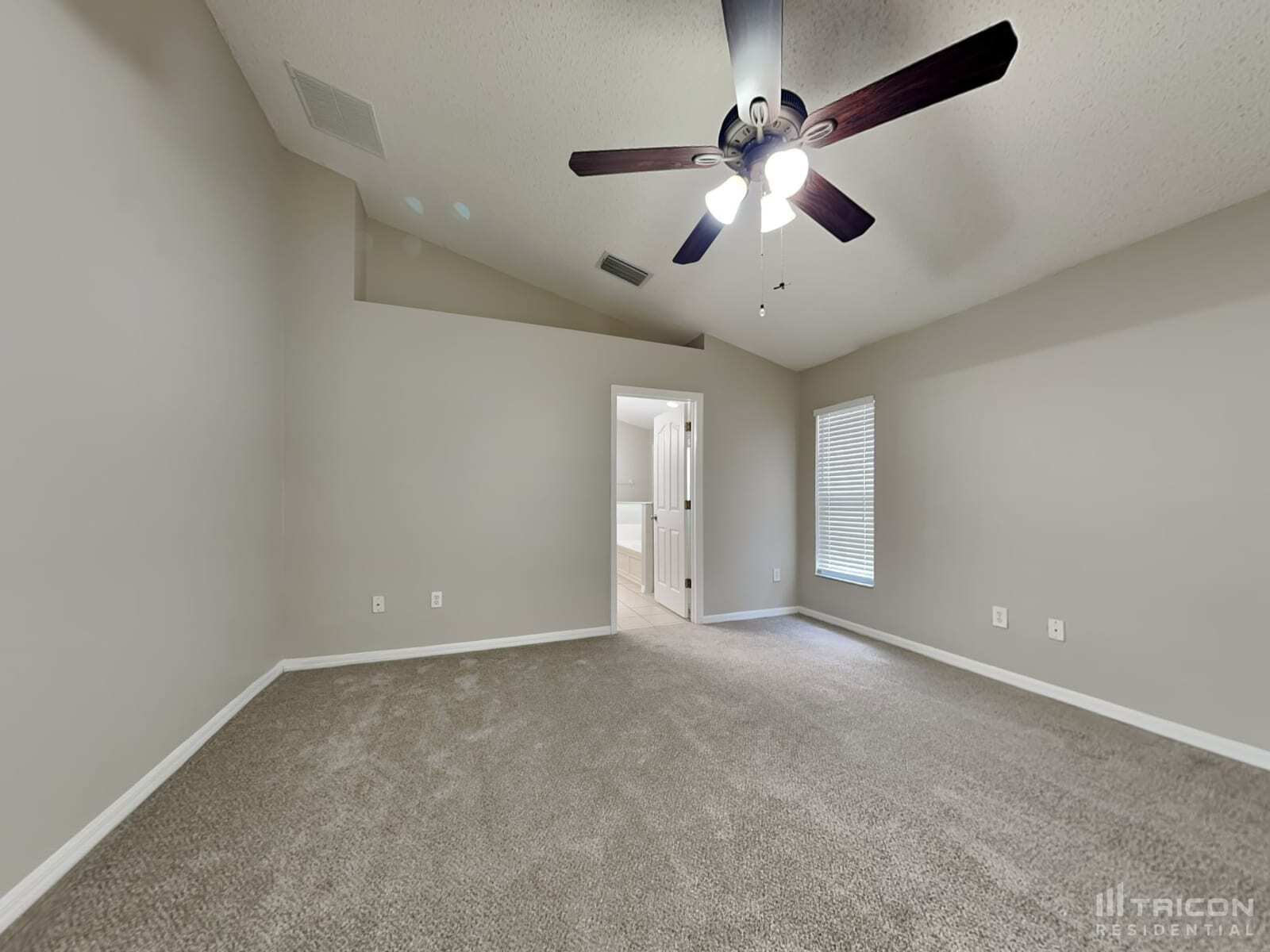 Building Photo - 13461 Staghorn Rd