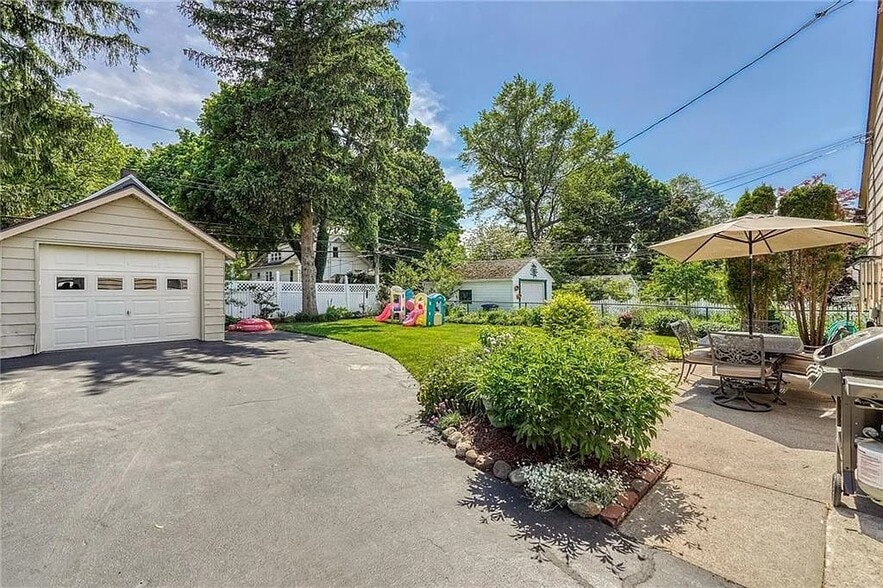 Back Yard - 77 Hartsdale Rd