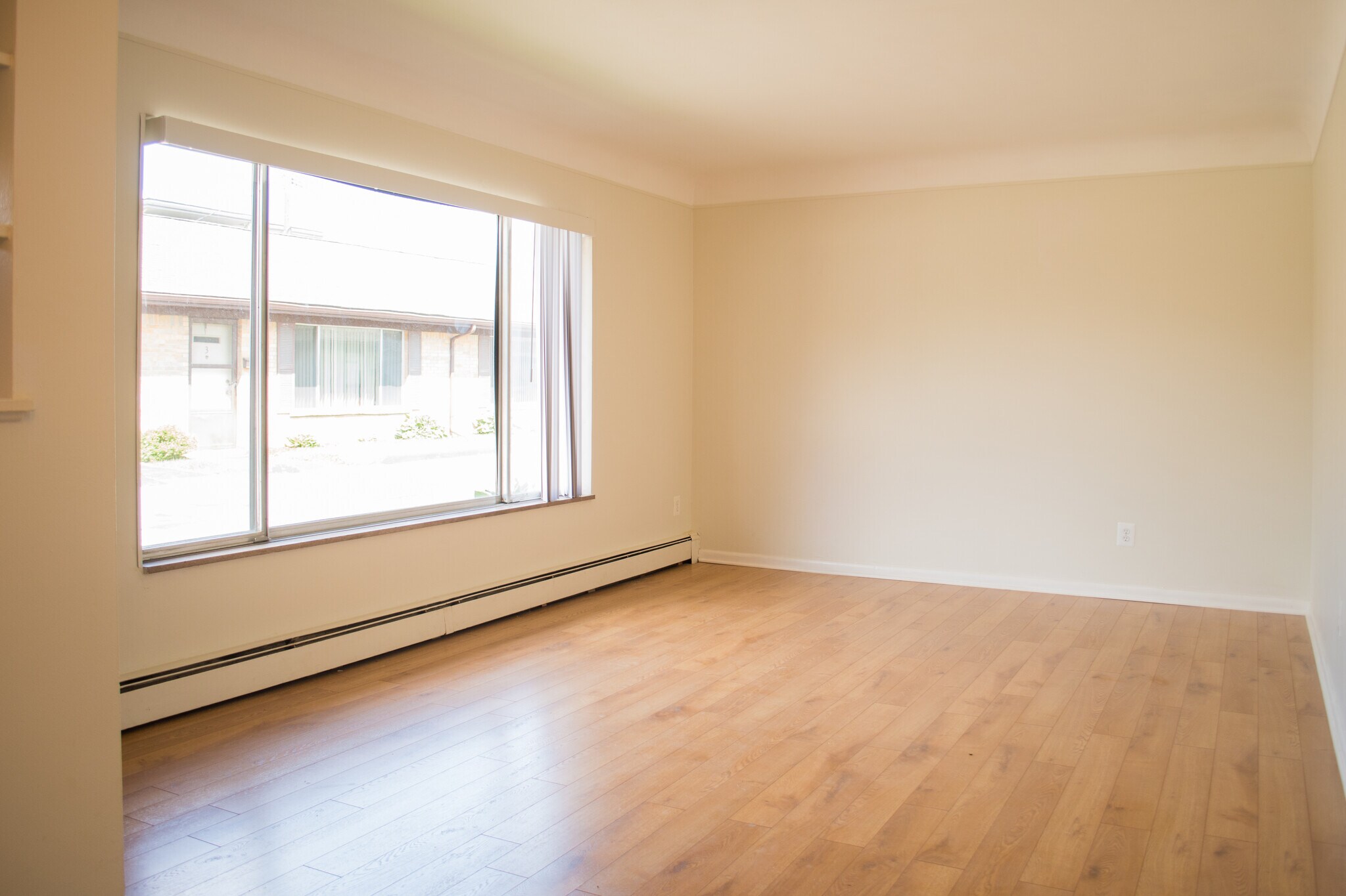 Building Photo - 4304 13 Mile Rd