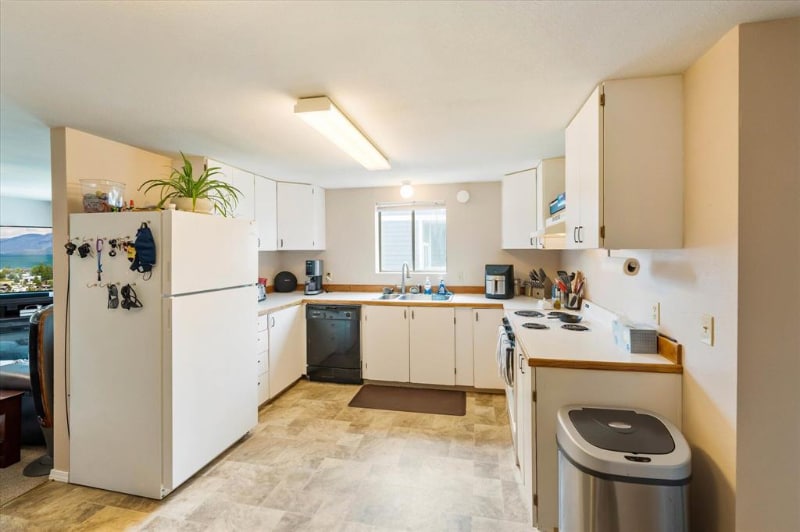 Building Photo - 604 Michigan Ave