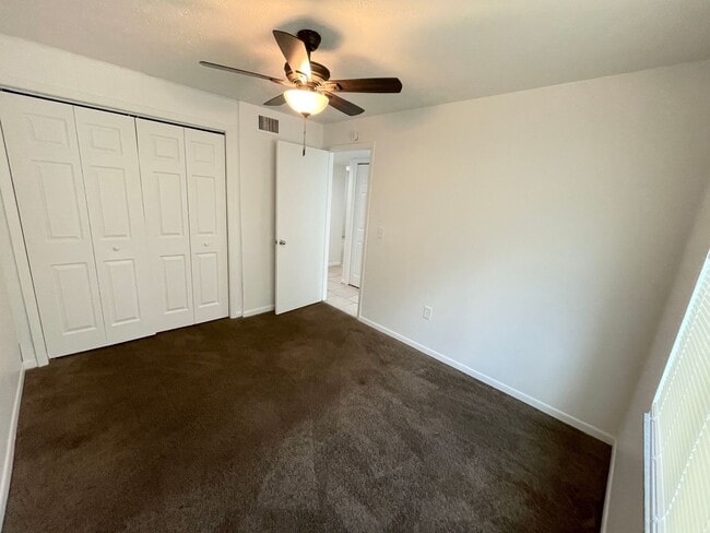 Building Photo - The Grove Floor Plan- Updated 2BD, 1BTH