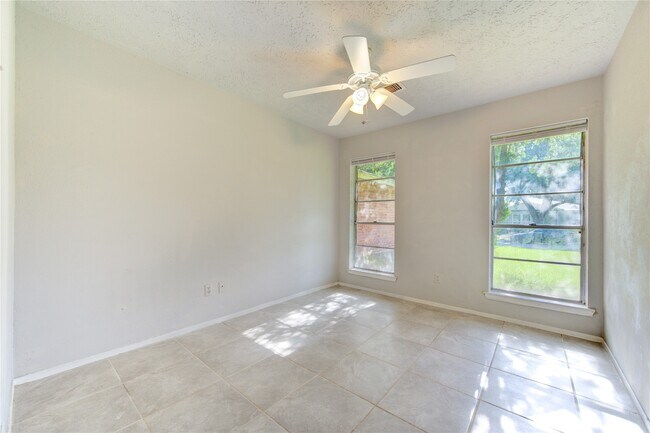 Building Photo - 10514 Rancho Bernardo Ln