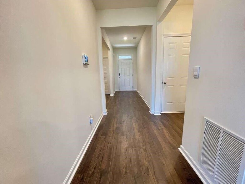 Building Photo - 350 Graham Campbell Ln