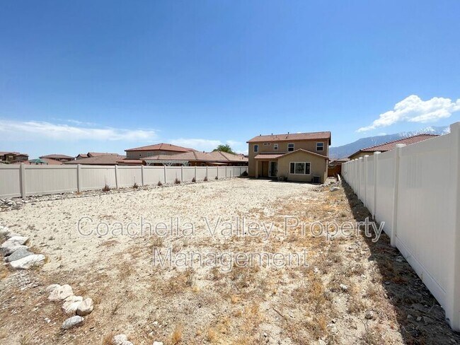 Building Photo - 62806 Kitetail Dr