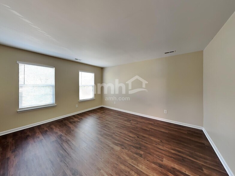 Building Photo - 16109 Long Talon Way