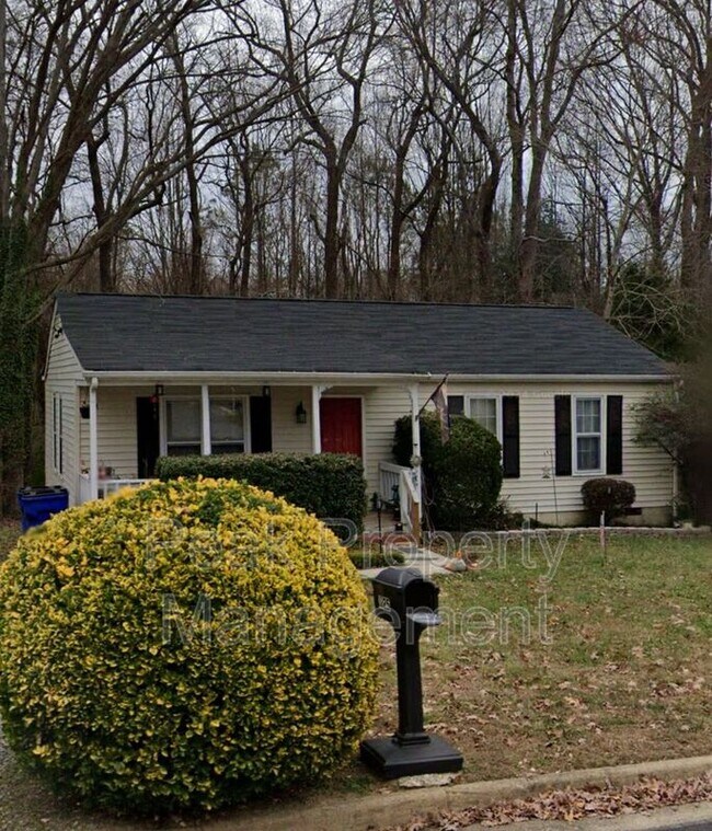 Primary Photo - 3225 Summerbrooke Dr