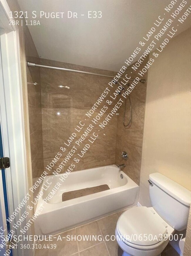 Building Photo - 1321 S Puget Dr