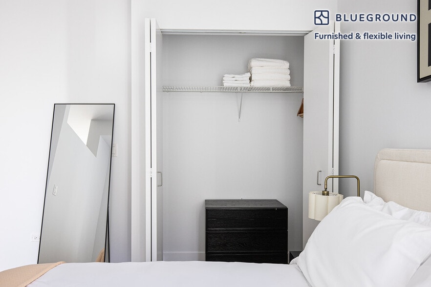 Building Photo - 201 N Garland Ct