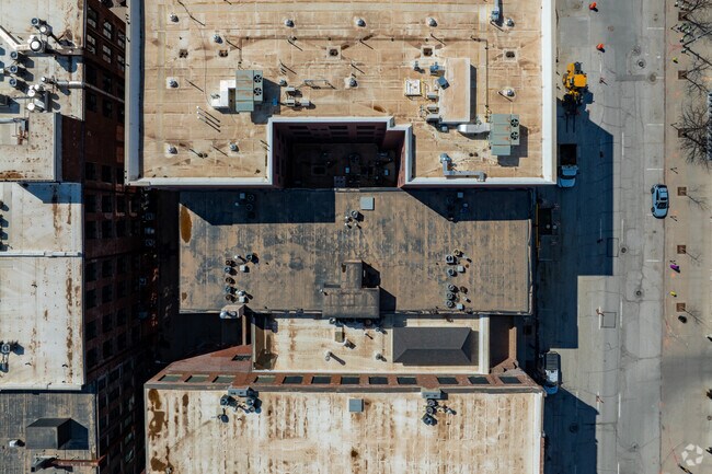 Building Photo - Harney Street Apartments