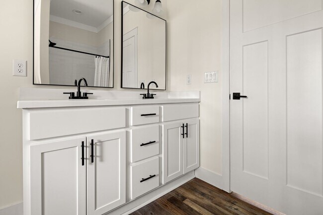Building Photo - Fairview Rental