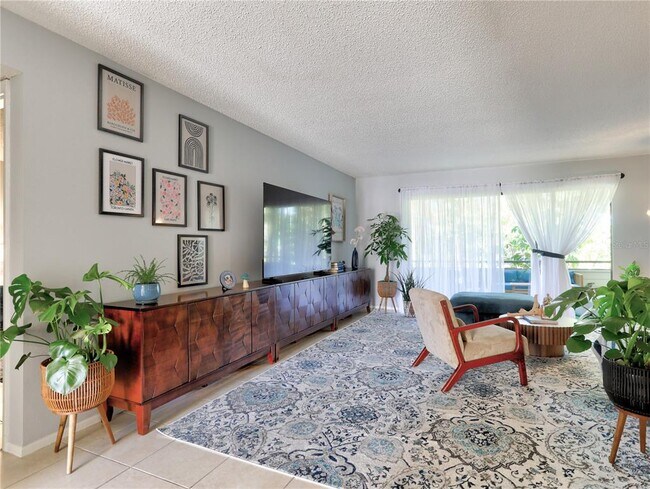 Building Photo - 133 Wild Palm Dr